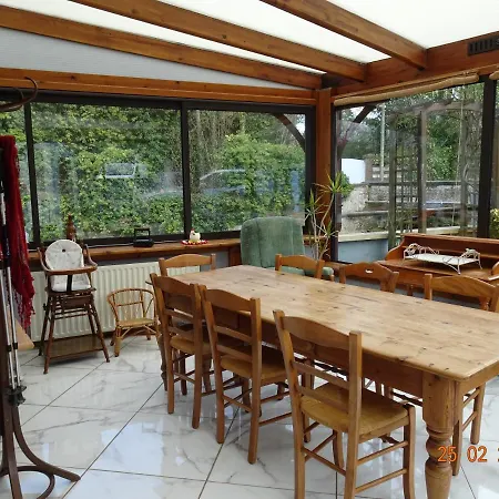 Проживание в семье Nuit Pres De L Eau